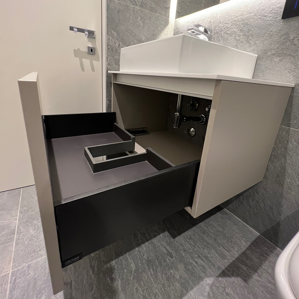 Mobile arredo bagno Smart - LEB Group - realizzazione mobili bagno